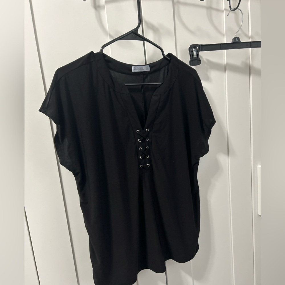Black Lace-Up Blouse – Flowy Short Sleeve Top (L)